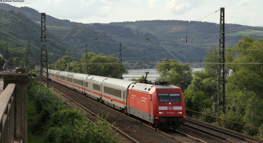 101 1055 mit dem IC 1915 (Berlin SüdkreuzStuttgart Hbf) bei