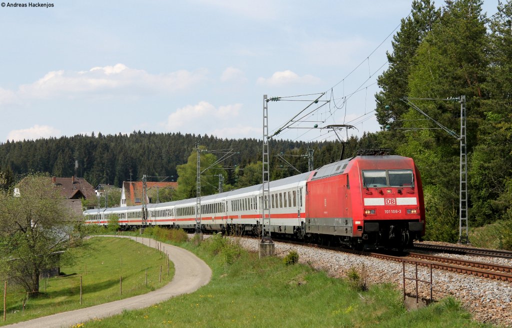 101 106-3 mit dem IC 2005  Bodensee  (Emden Hbf-Konstanz) bei St.Georgen 7.5.11