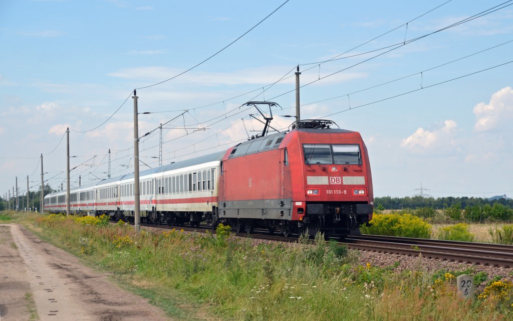 101 113 zog am 04.08.12 den IC 2355 durch Kyhna Richtung Bitterfeld.