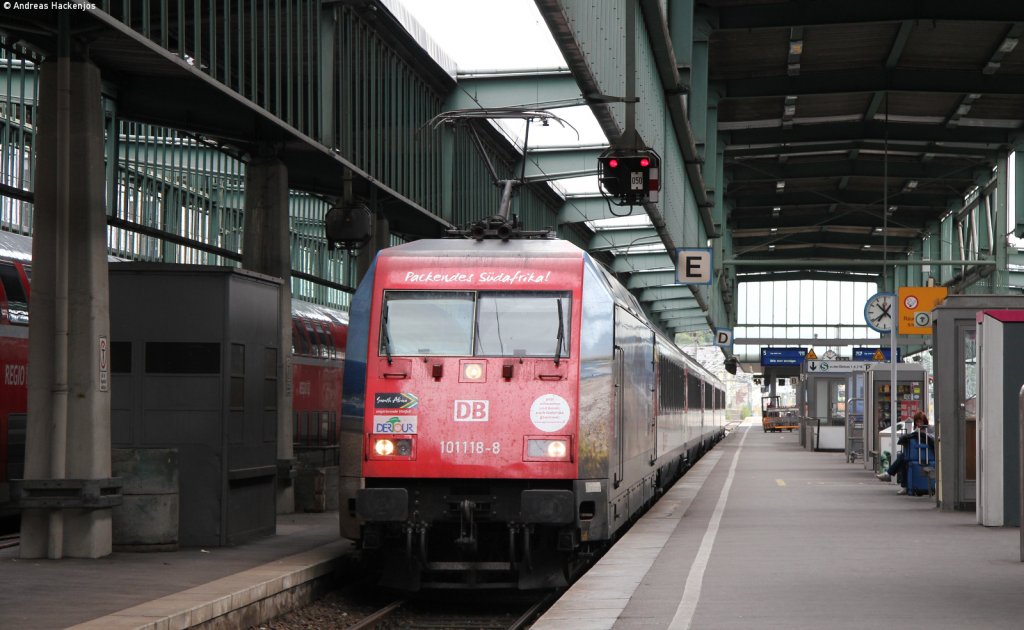 101 118-8  packendes S�dafrika  mit dem IC 282 (Z�rich HB-Stuttgart Hbf) in Stuttgart HBf 31.8.12