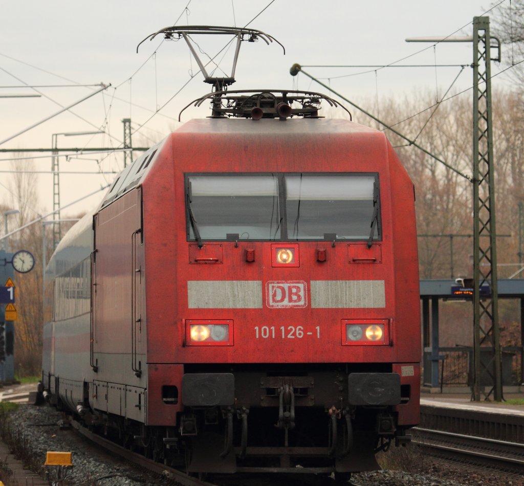 101 126-1 DB in Michelau am 25.11.2012.