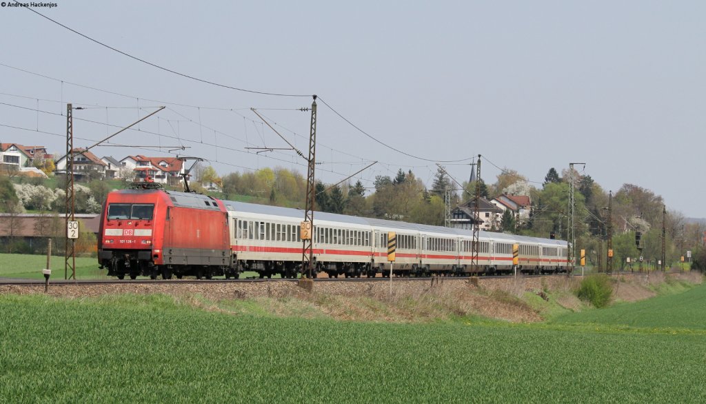 101 126-1 mit dem IC 2260 (M�nchen Hbf-Karlsruhe Hbf) bei Ebersbach 24.4.13