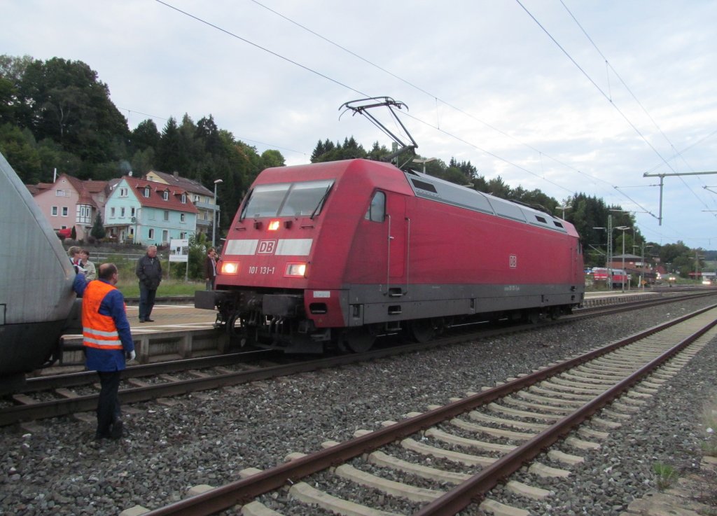 101 131-1 setzt am 23. September 2012 in Kronach um.