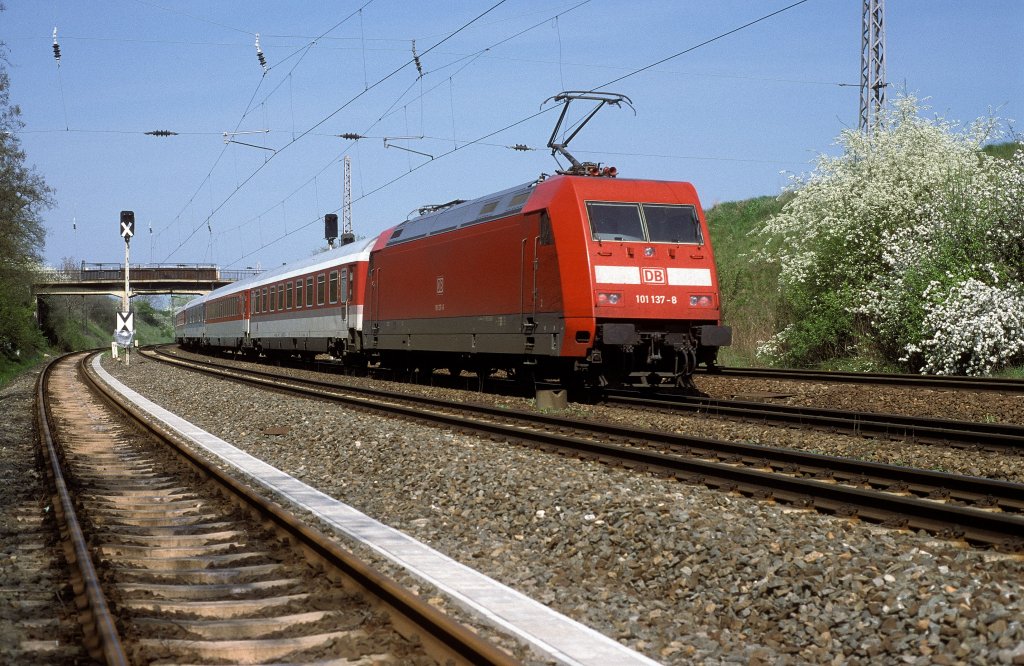 101 137  Schkortleben  26.04.00