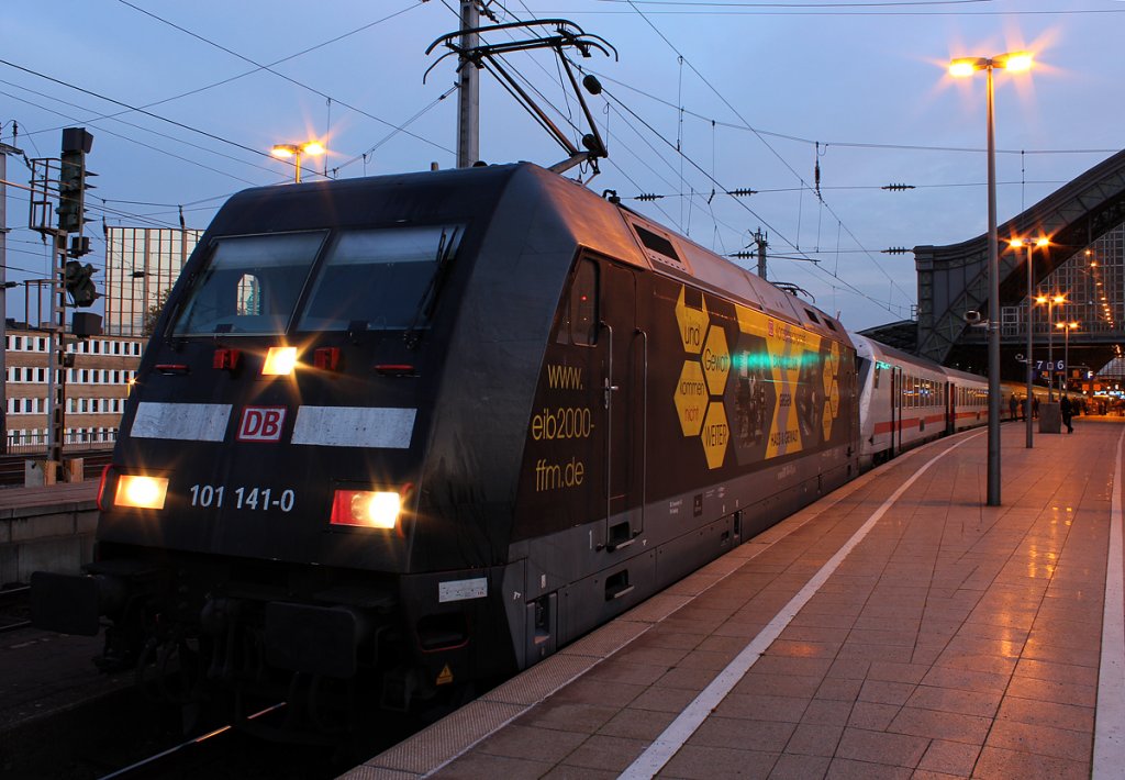 101 141-0 in Kln Hbf am 20.11.2011