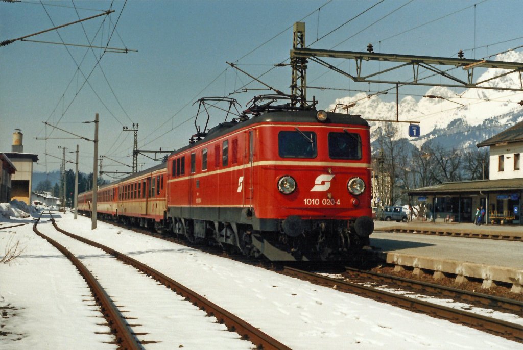 1010.020 mit D-519 in St.Johann/T. Jnner 1986