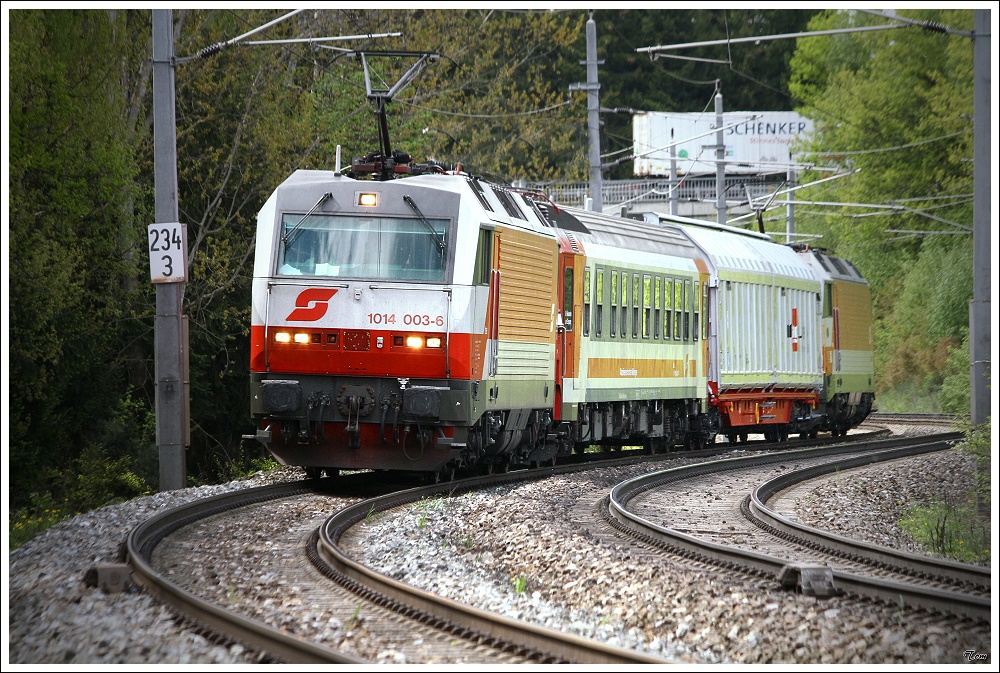 1014 003 + 1014 014 mit Messzug SPROB 97712 von Unzmarkt nach Leoben. Zeltweg 10.5.2010