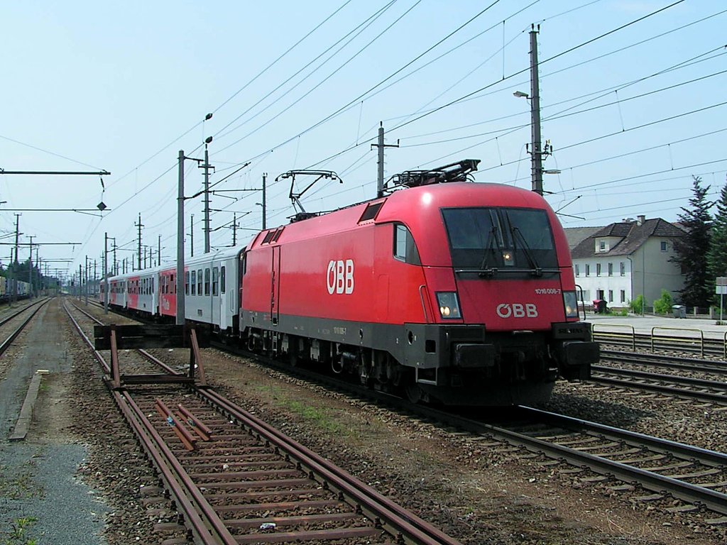 1016 006-7  mit Zugleistung REX5919  bei der Einfahrt in den Bhf. Marchtrenk;110713