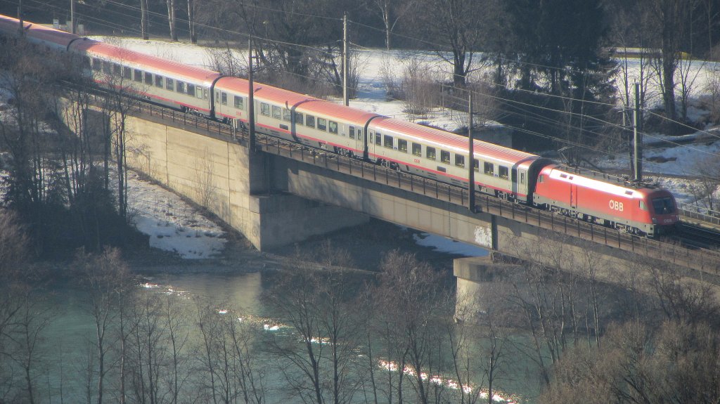 1016 014 mit OIC 869  Dommuseum Wien-Rudolf der Stifter  (Innsbruck Hbf-Wien Westbahnhof) in Brixlegg.(29.2.2012)