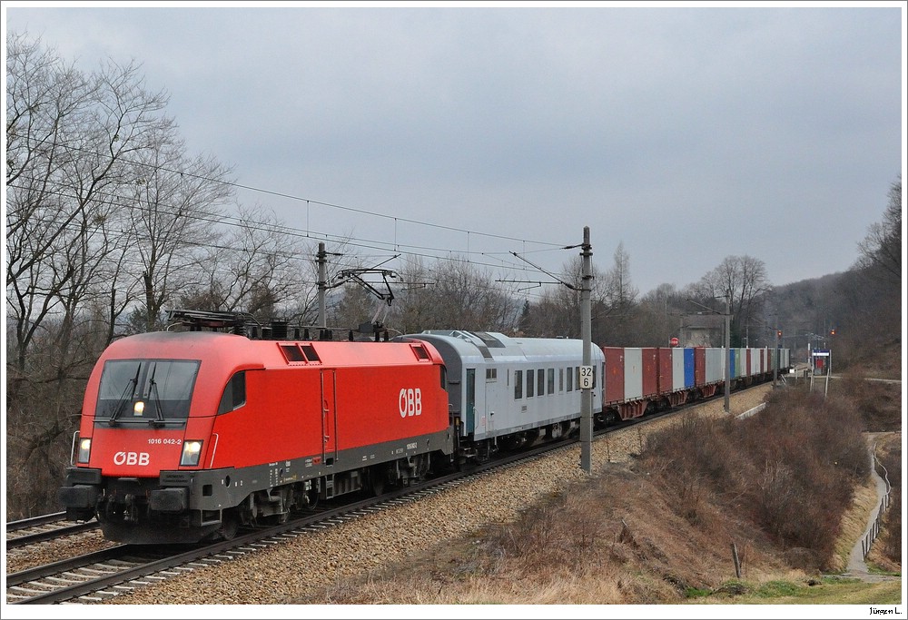 1016.042 mit dem SGAG90156; Unter-Oberndorf, 19.3.2011