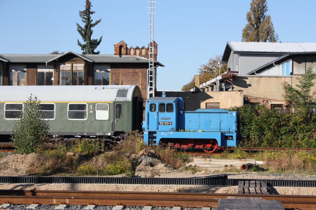 102 100-5 im Eisenbahnmuseum Leipzig Plagwitz 15.10.2011