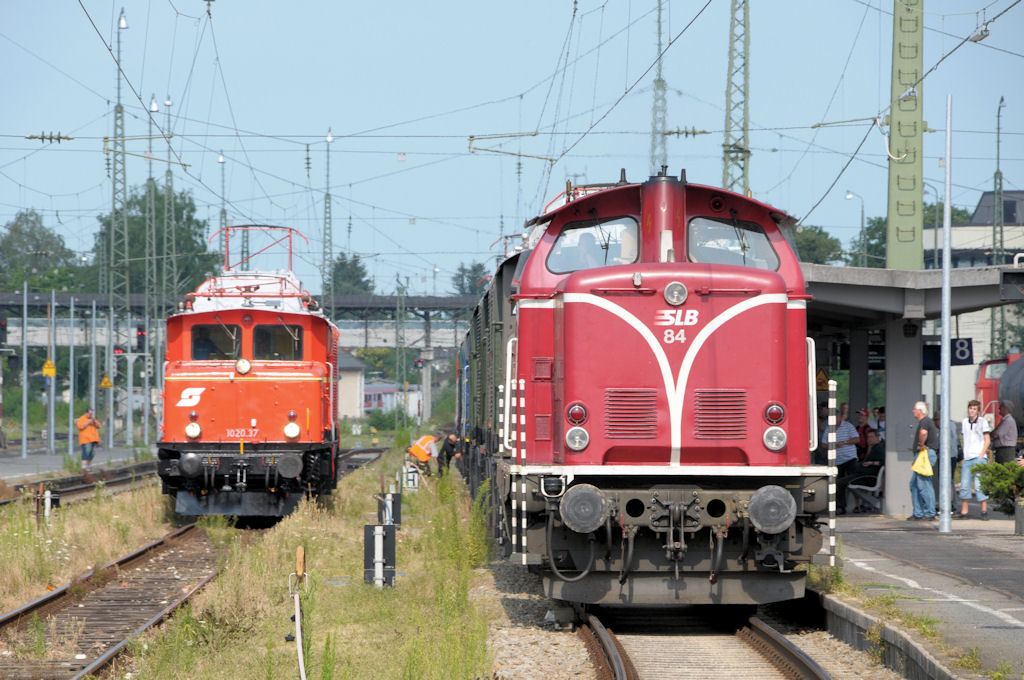 1020.37 & SLB84 (2000 084) am 17.07.10 in Freilassing (70 Jahre E94)
