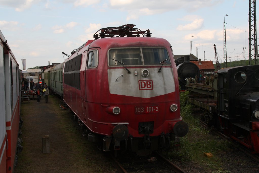 103 101 am 16.05.10 in Darmstadt Kranichstein zur Feier 175 Jahre Deutsche Eisenbahn.

