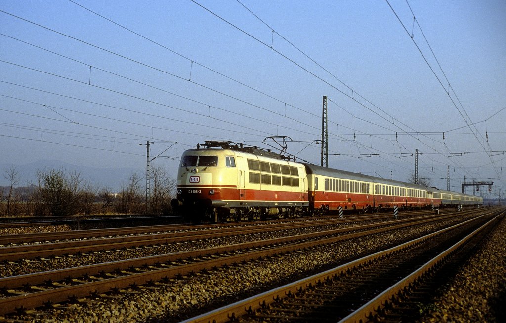 103 105  bei MA - Friedrichsfeld  30.11.89