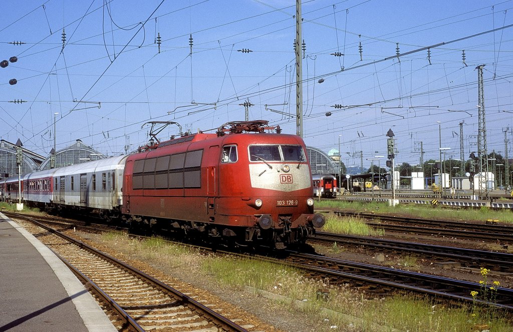 103 126  Karlsruhe Hbf  17.06.96