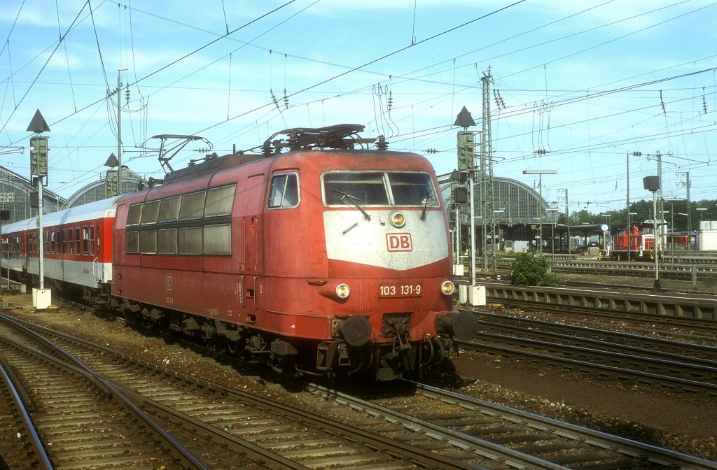 103 131  Karlsruhe Hbf  02.06.02