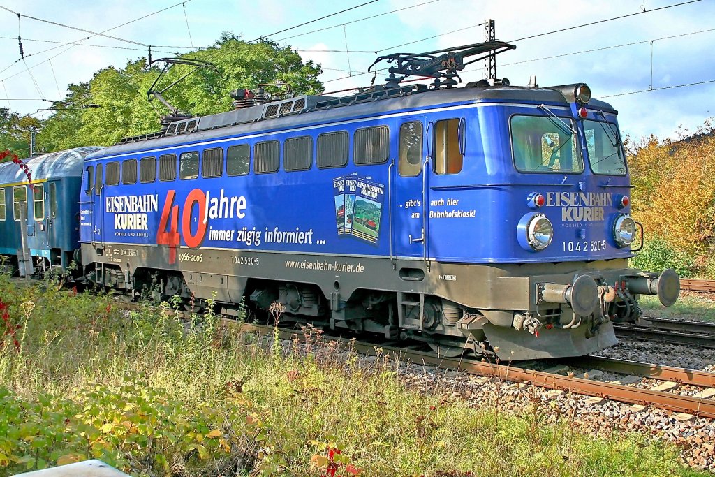 1042 520-5 unterweg als  Eurostrand Suferzug  von Leiwen nach Mnster? Fotografiert am Hetzerather Bahnhof
