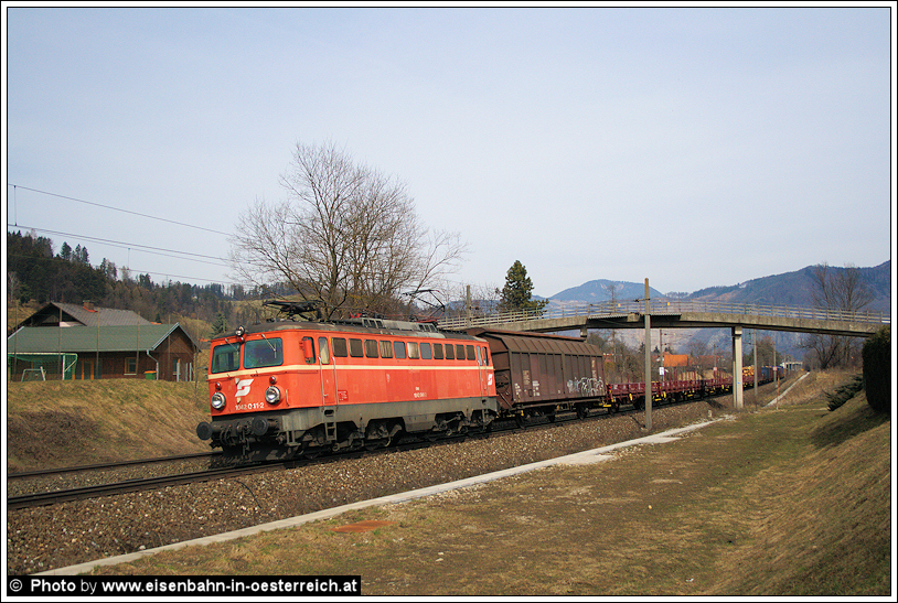 1042.041 mit DG 54752 von Villach nach Graz Hbf bei Stbing am 19.3.2010
