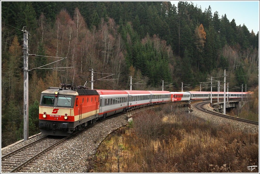 1044 092 fhrt mit IC 538  Energie Klagenfurt Strom  von Lienz nach Wien Meidling. 
Wildbad Eind 20_11_2010
