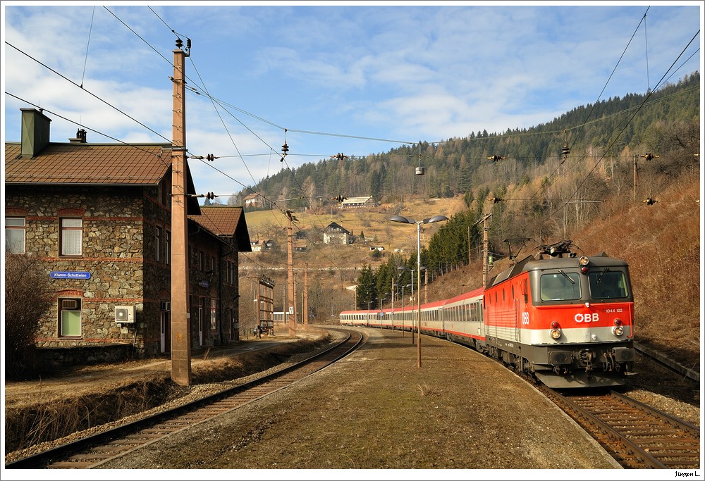 1044.122 mit dem OEC252; Klamm-Schottwien, 26.2.2011