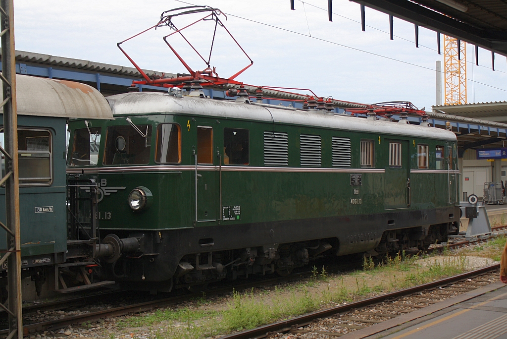 1046.13, angeschrieben als 4061.13, am 22.September 2012 im nun schon abgerissenen Bf. Wien Sd/Ostbahnhof.