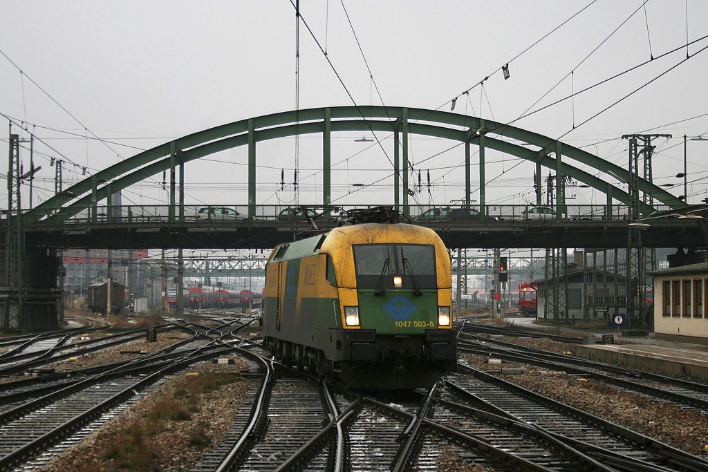 1047 503 beim Rangieren am 05.01.2010 in Wien West.