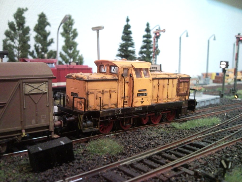 106 463-3 (Gtzold) beim Rangieren 