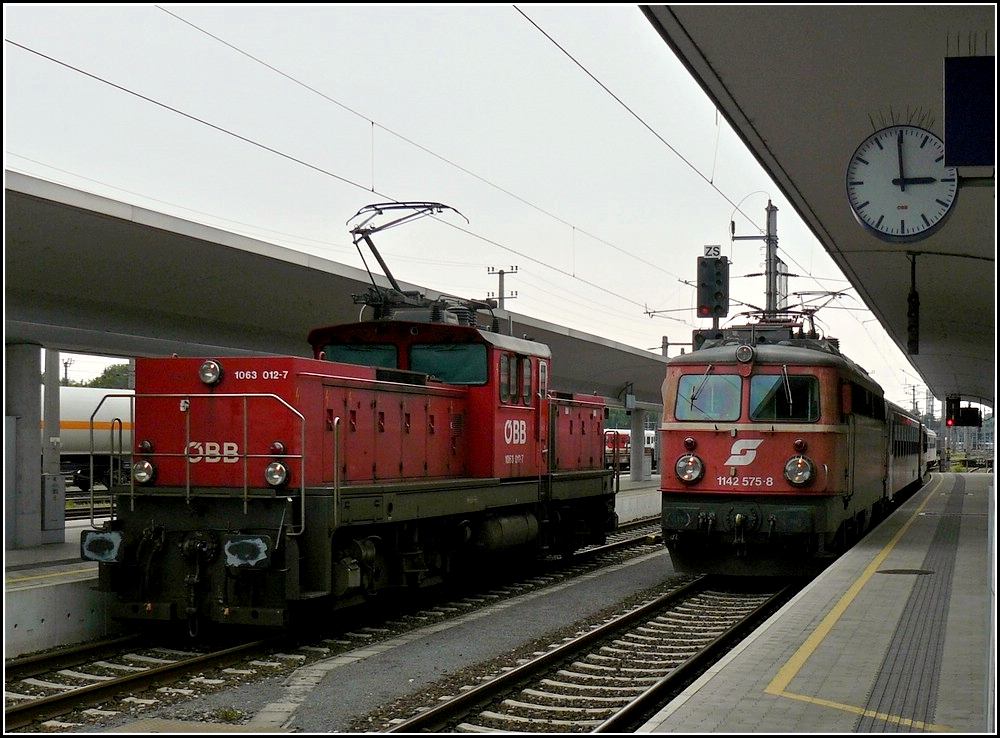 1063 012-7 und 1142 575-8 fotografiert am 14.09.2010 in Linz. (Hans)
