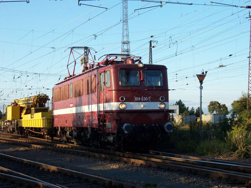 109 030 - gesehen am 09.09.2006 Gro�korbetha.