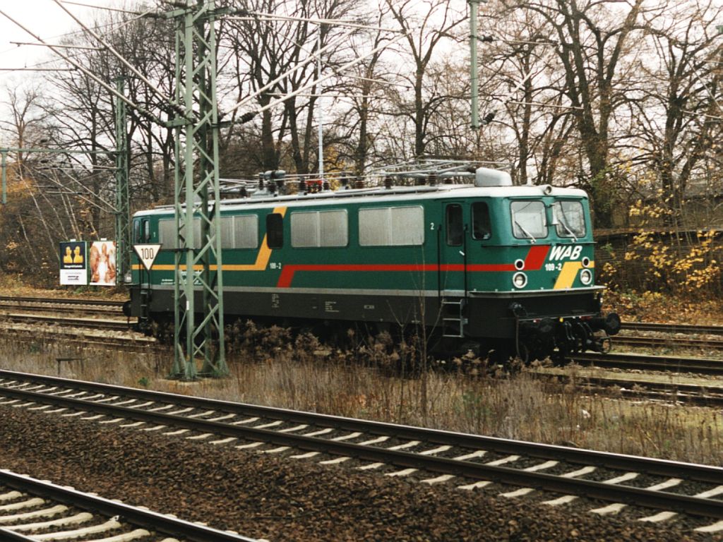 109-2 (ex BR E11 013/109 013) der Westf�lische Almetalbahn auf Bahnhof Nikolaassee am 27-11-2000. Bild und scan: Date Jan de Vries. 