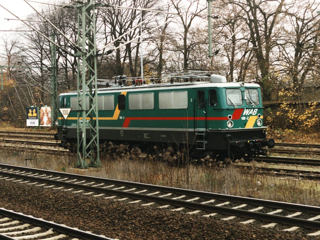 109-2 (ex BR E11 013/109 013) der Westflische Almetalbahn auf Bahnhof Nikolaassee am 27-11-2000. Bild und scan: Date Jan de Vries. 