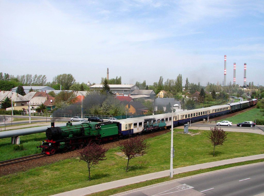 109.109 zwischen Győr-Gyrvros und Győrszabadhegy Richtung Veszprm (ber Bakonybahn)27.04.2013.