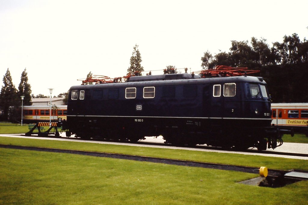 110 002-3 wurde am 07.10.1978 im AW Opladen anllich eines Tages der offenen Tr ausgestellt.