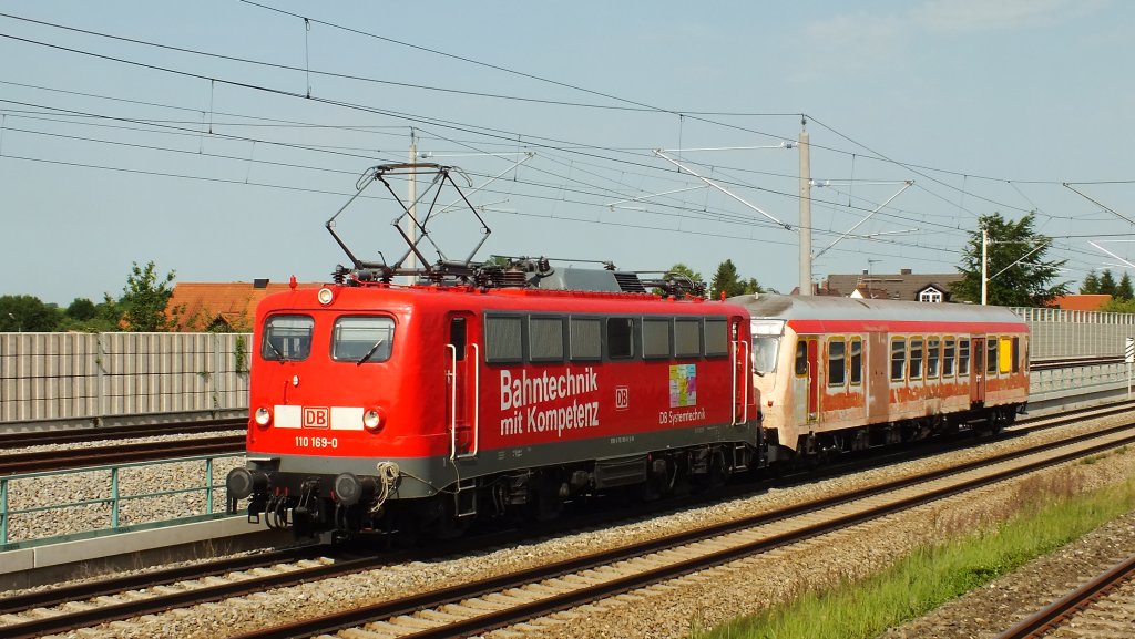 110 169-0 auf der Strecke M-A in Malching, dies war nicht der einzige Bahntechnik Zug an diesem Tag