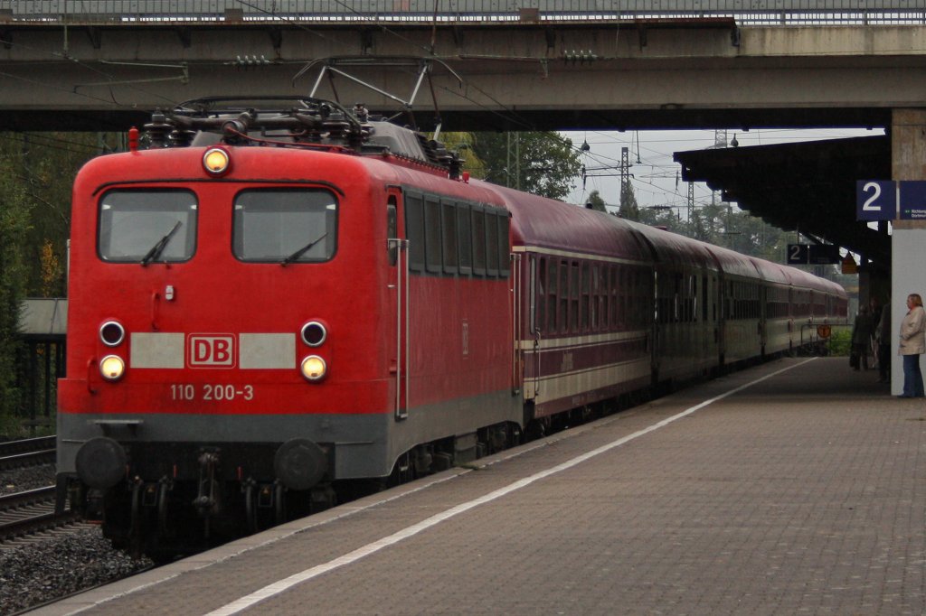 110 200 am 12.9.10 mit Sonderzug am 12.9.10 in Dsseldorf-Angermund