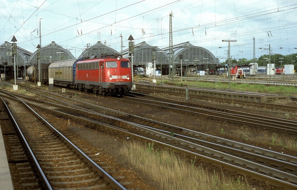 110 335  Karlsruhe Hbf  08.06.01