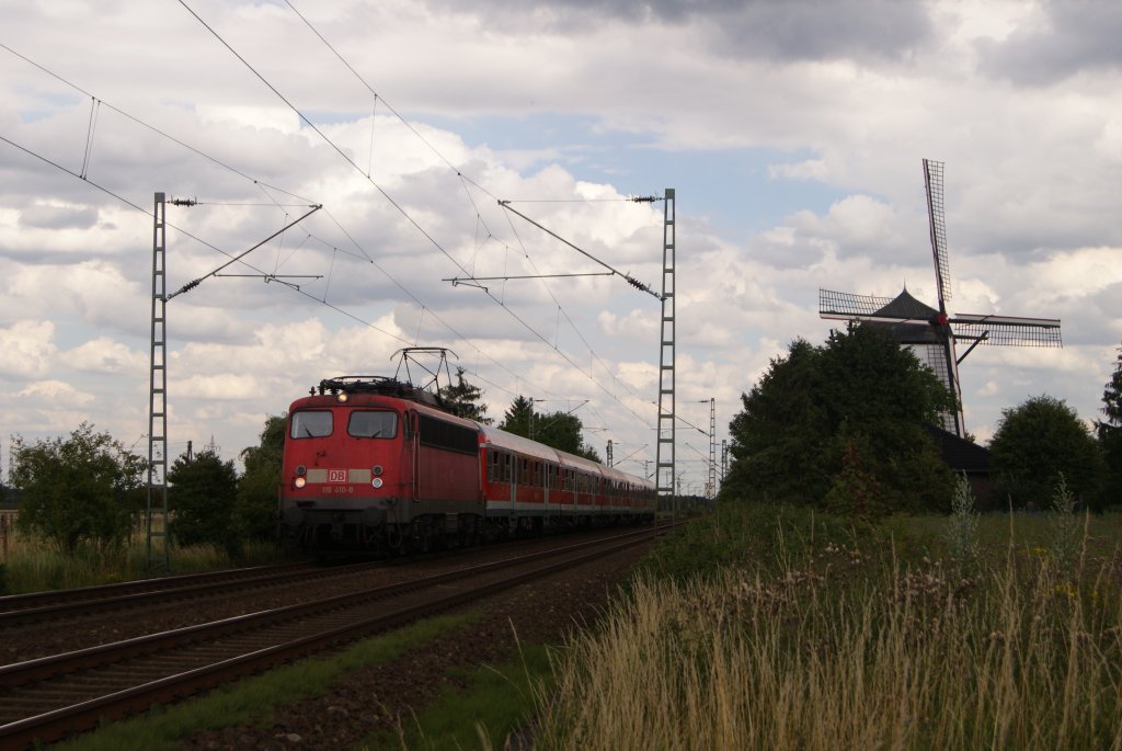 110 410-8 mit einem RE 4 Verstrker in Bttgen am 06.07.2011