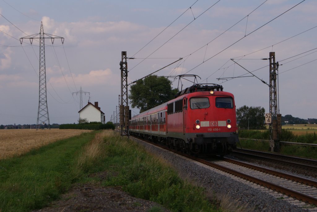 110 456-1 mit einem RE 4 Verstrker in Herrath am 30.06.2011