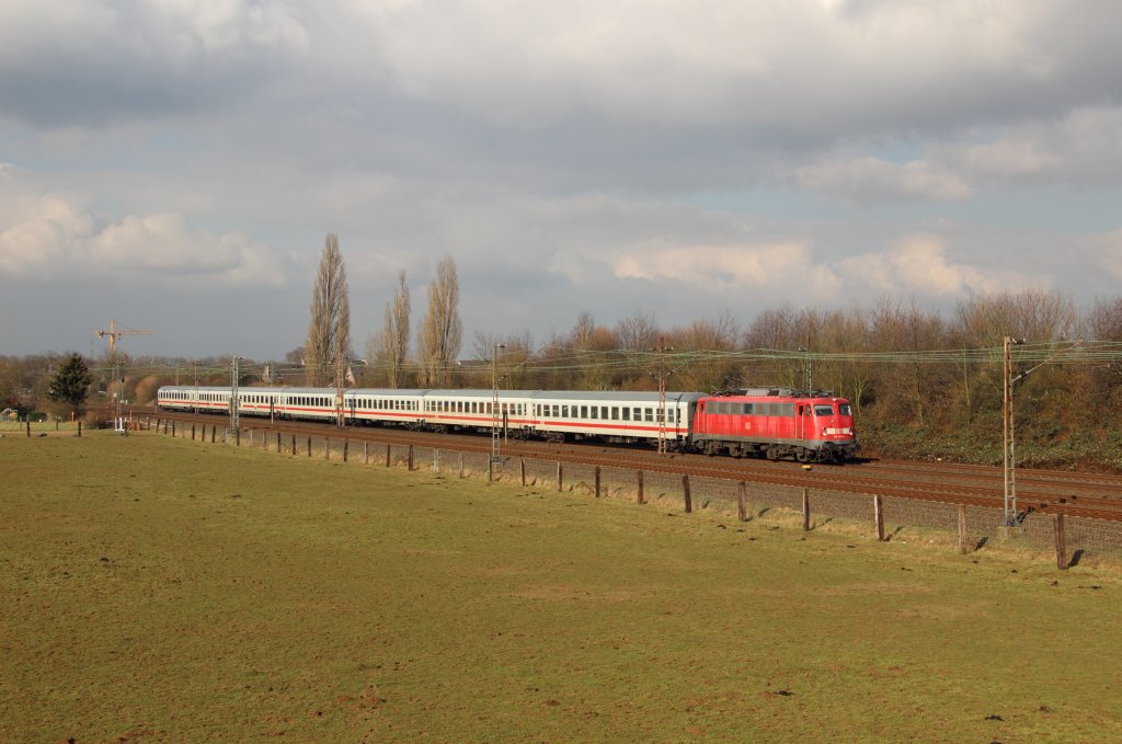 110 469-4 mit dem IC 134 (Norddeich-Luxembourg) am 17.02.13 in Langenfeld (Rheinland)