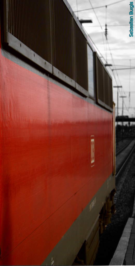110 480 steht in Bamberg auf Gleis 8 (26.09.2012)