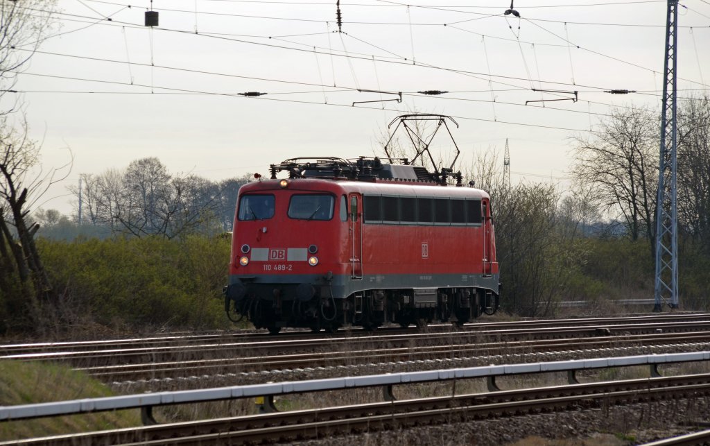 110 489 fuhr am 11.04.12 Lz durch Schnflie Richtung Stralsund.