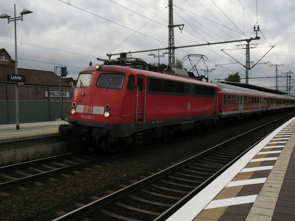 110 490-1 in Lehrte, am 12.09.2011.