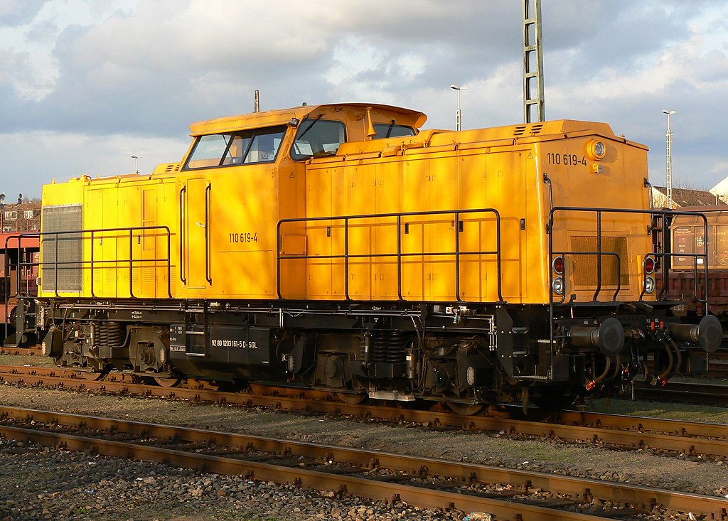 110 619-4 der SGL abgestellt in Kln Kalk am 27.03.2010