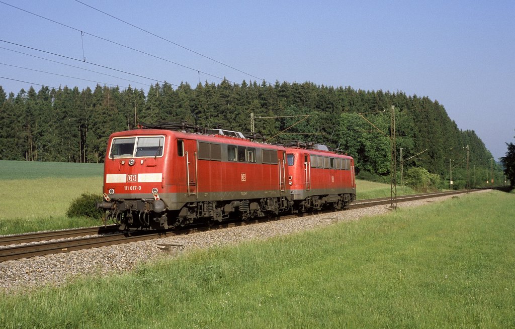 111 017 + 110 209  bei Beimerstetten  24.05.07