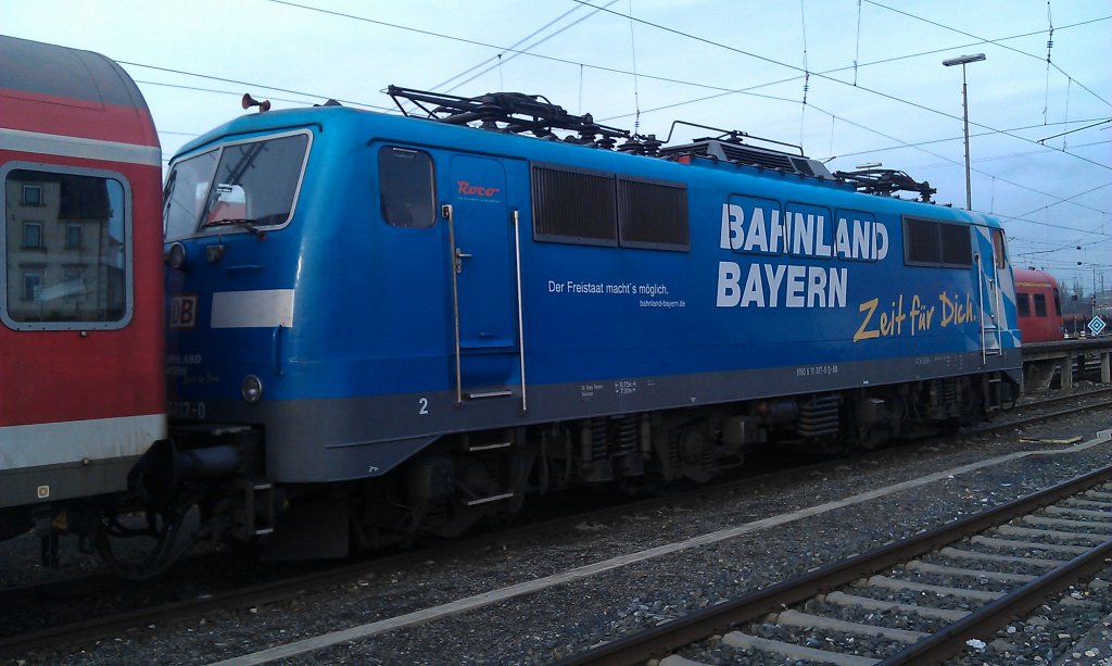111 017  Bahnland Bayern  am 01.11.2012 in Lichtenfels abgestellt. 