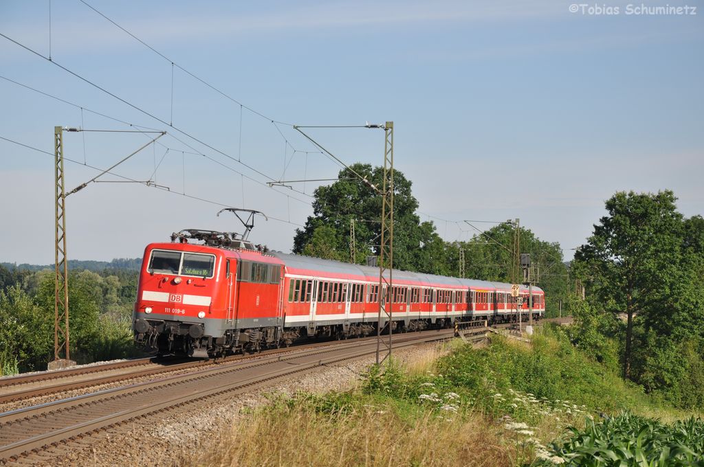 111 019 mit RE am 08.07.2012 bei Weiching