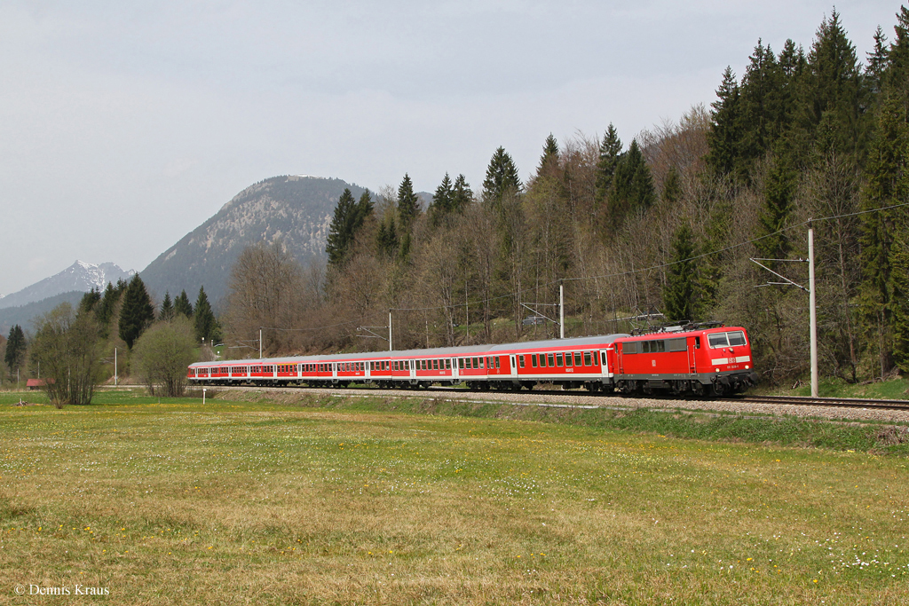 111 026 mit RB 59499 am 01.05.2013 bei Klais.