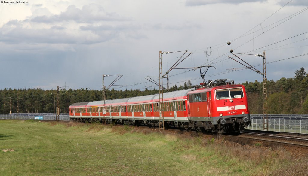 111 030-3 mit der RB 38861 (Ludwigshafen(Rh)Hbf-Karlsruhe Hbf) bei Waghusel 19.4.12