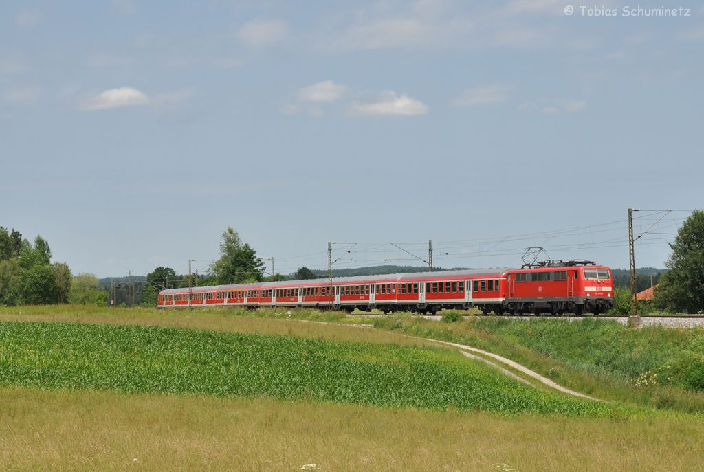 111 035 mit RE79017 am 23.06.2012 bei osterm�nchen