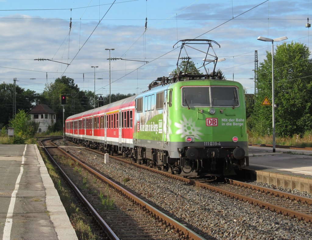 111 039-4  DAV  schiebt am 07. September 2012 einen RE nach Sonneberg aus Coburg heraus.